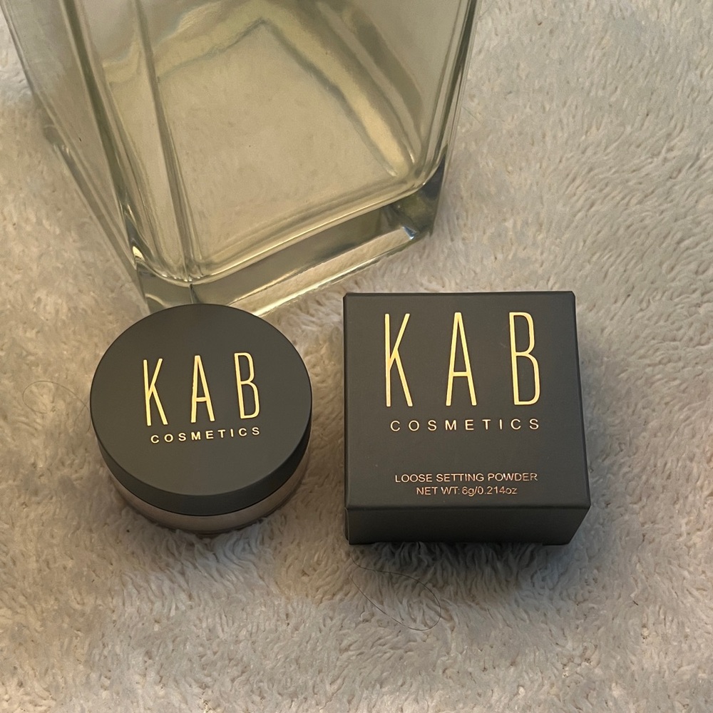 KAB Cosmetics Loose Setting Powder - translucent
